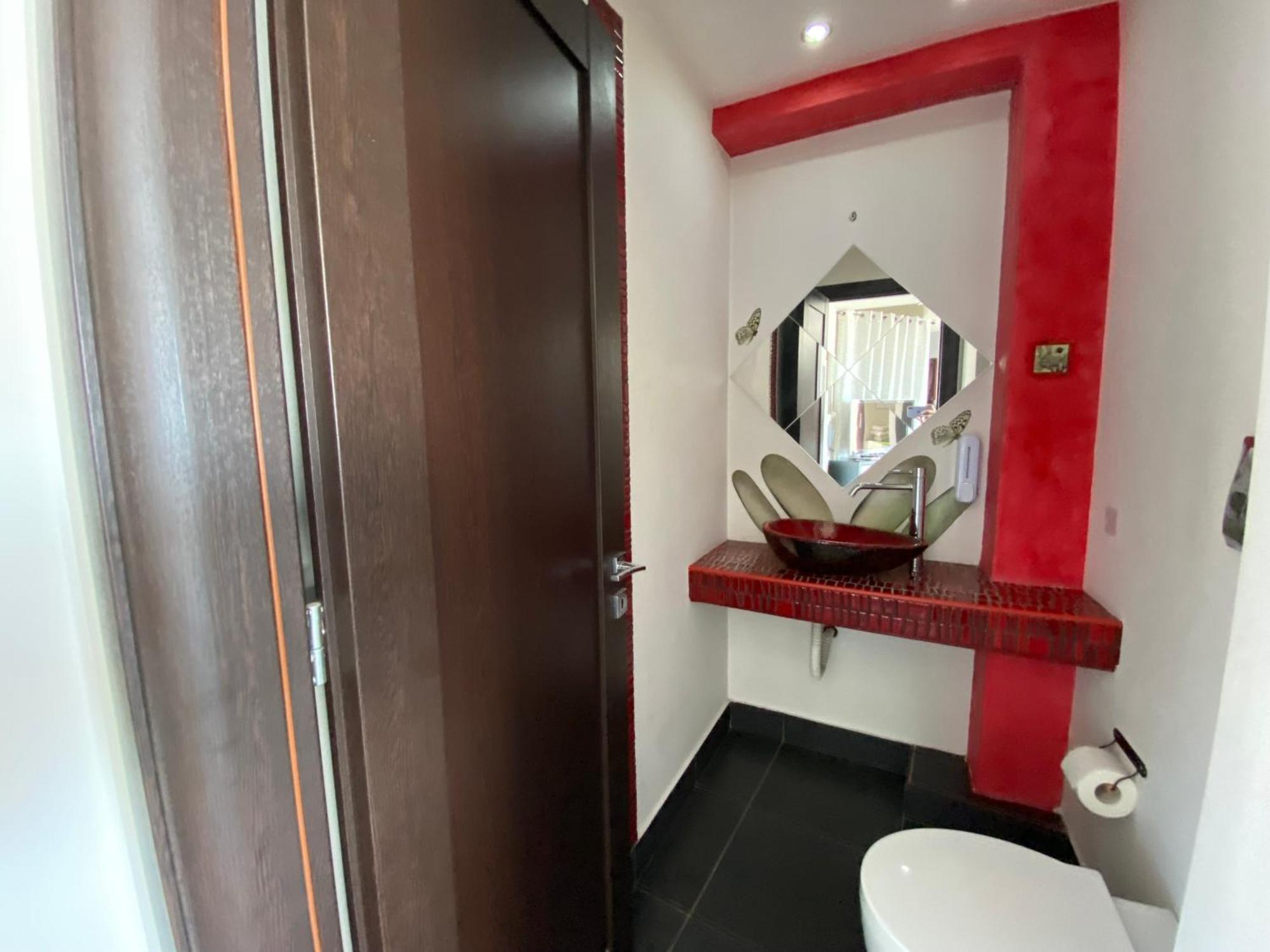 Luxury View Apartment 10Min From Athens Airport Koropí Kültér fotó