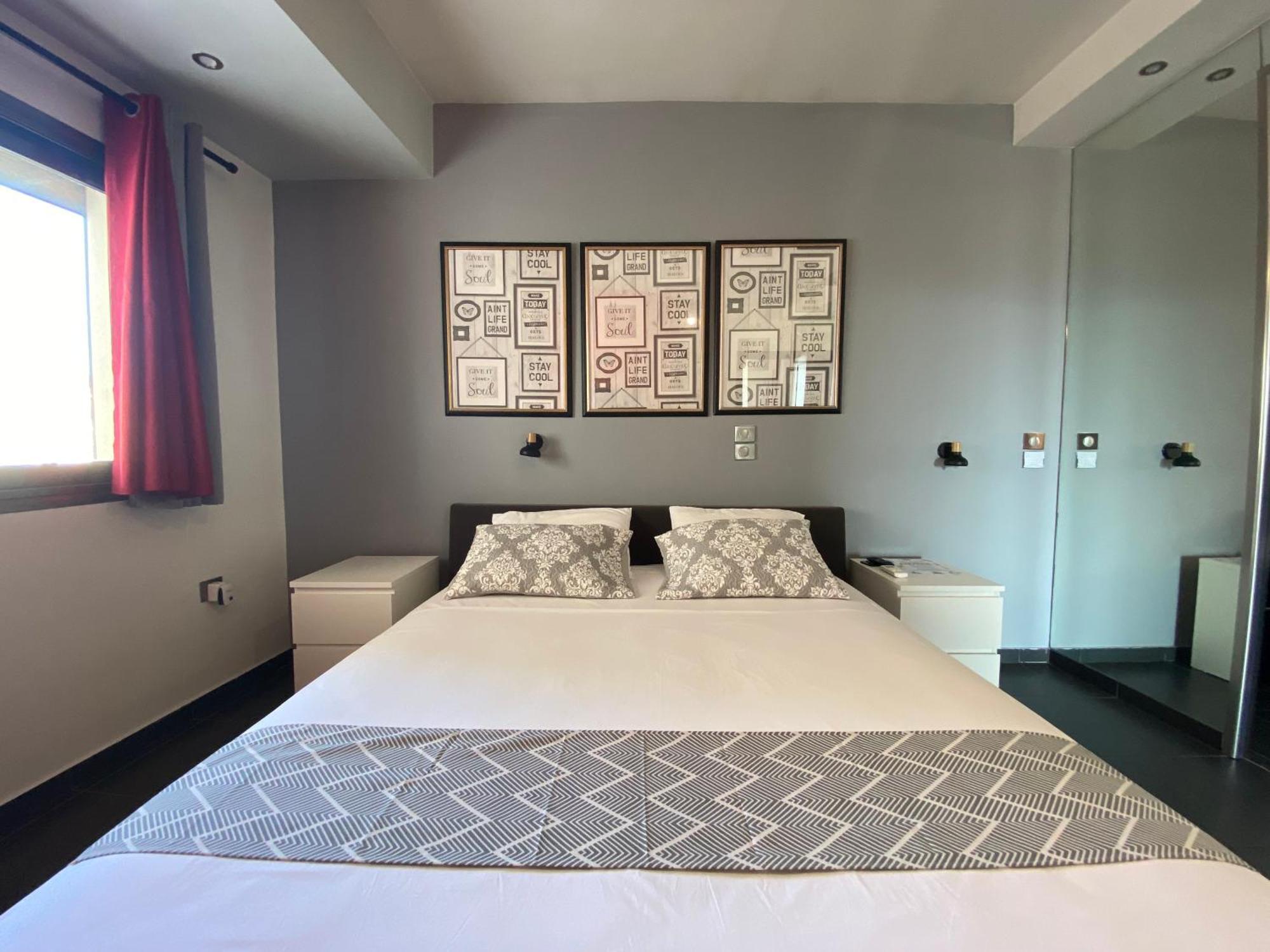 Luxury View Apartment 10Min From Athens Airport Koropí Kültér fotó